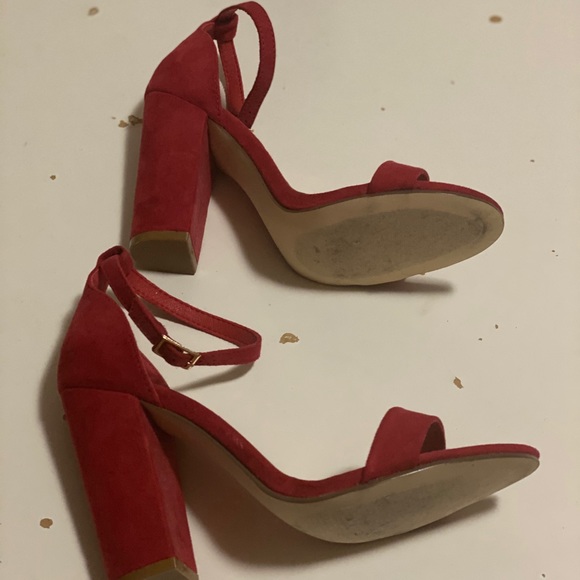 Red Shoedazzle Sandals - Picture 4 of 4
